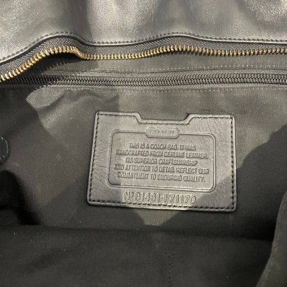 COACH Black genuine leather tote bag - Picture 9 of 11